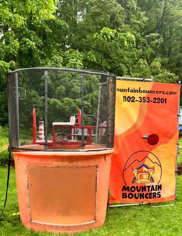 Dunk tank